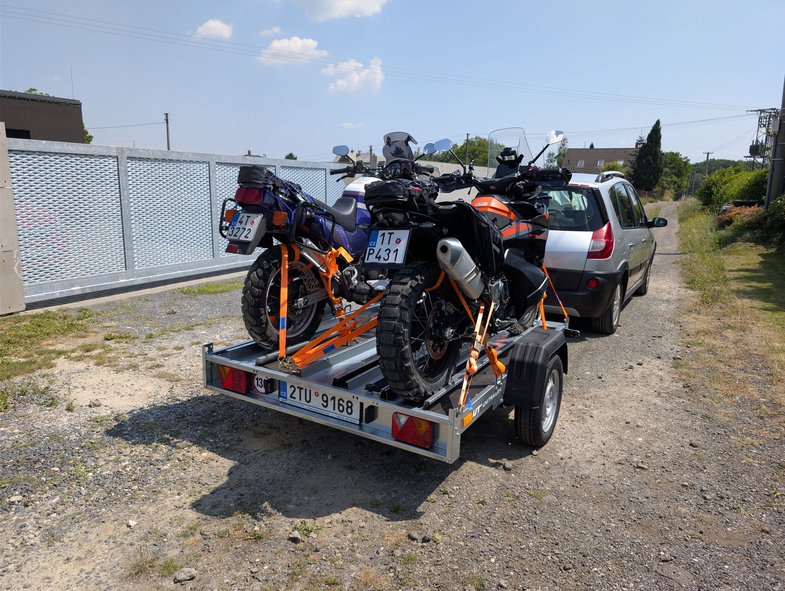 Fotka od zákazníka s naloženou motorkou